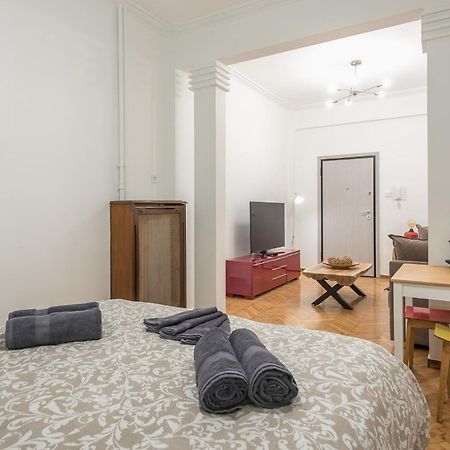 Stylish Luxury Apartment At Ampelokipi Metro Station Athén Kültér fotó